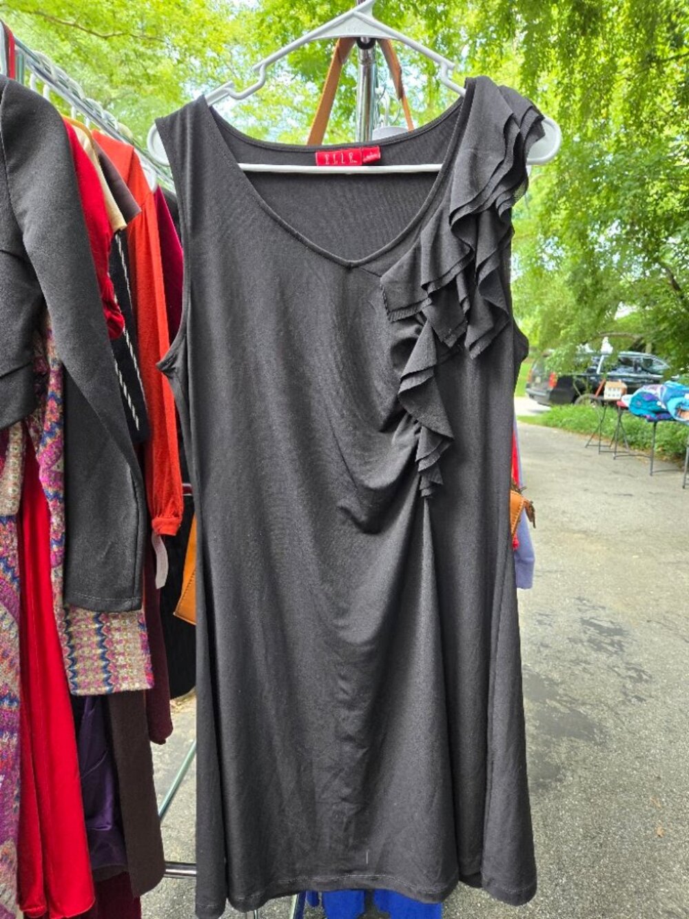 ELLE Black Ruffle Sleeveless Shift Dress V-Neck Size L